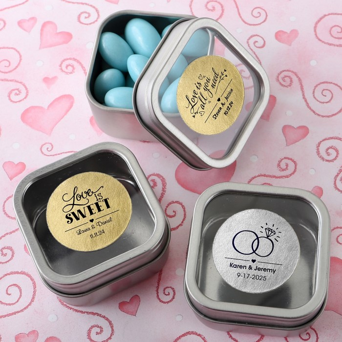 <em>Personalized Metallic Collection</em> Clear Top Mint Tin Favors