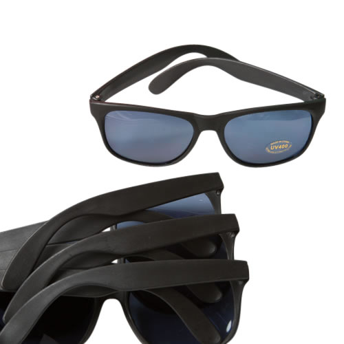 Perfectly Plain Collection cool black sunglasses - Image 2