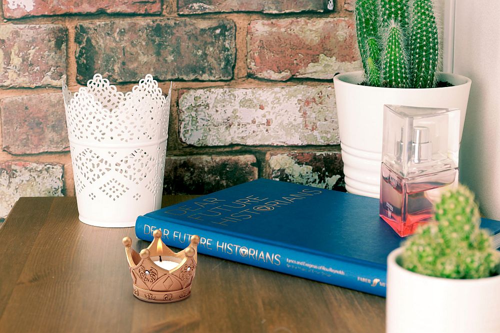 Royal gold Crown tea light candle from Fashioncraft® - Image 4